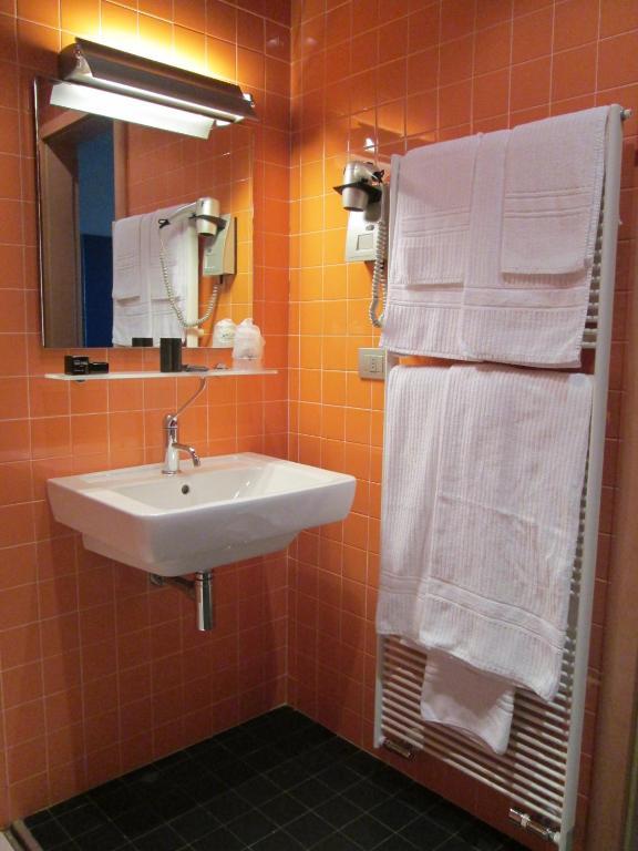 Hotel Valeria 维拉奥比齐纳 客房 照片