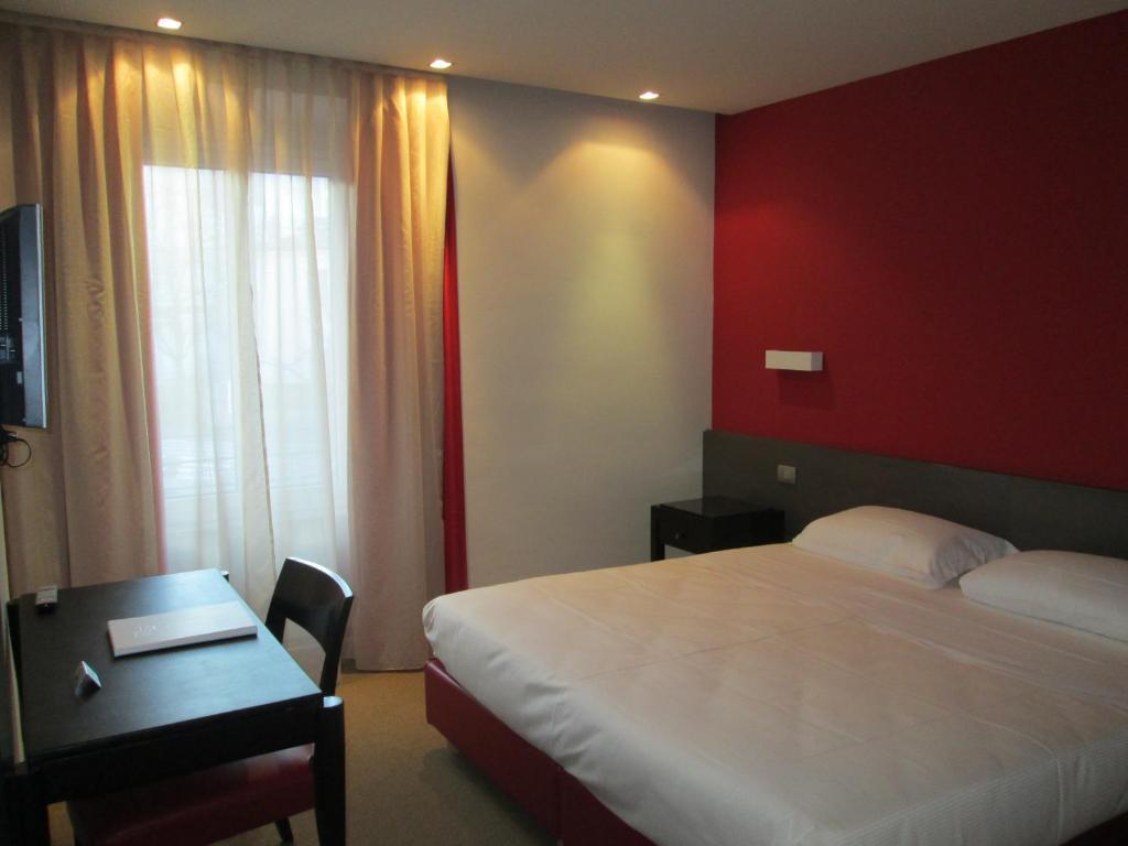 Hotel Valeria 维拉奥比齐纳 外观 照片