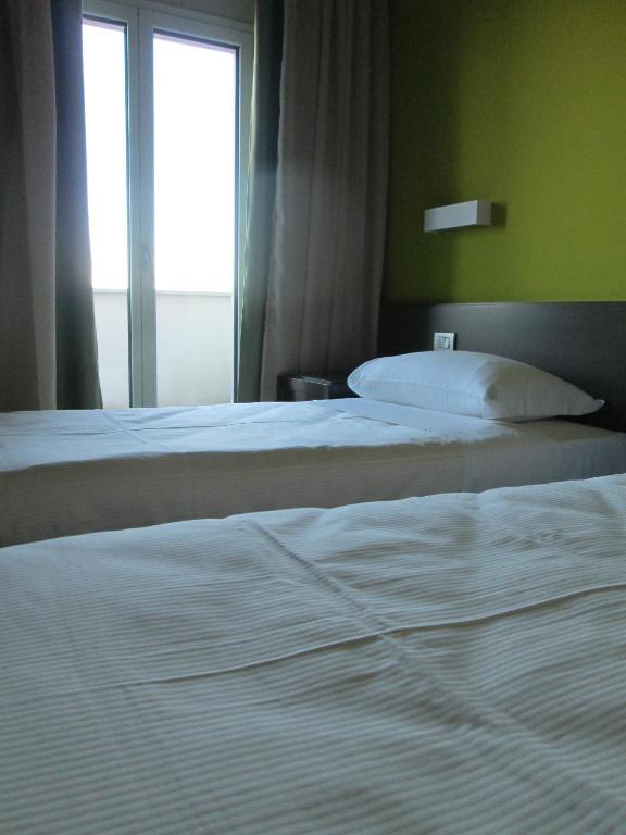 Hotel Valeria 维拉奥比齐纳 客房 照片