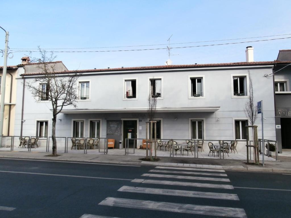 Hotel Valeria 维拉奥比齐纳 外观 照片